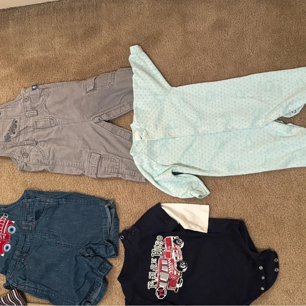 Baby Clothing Set with Stripes and Plaid lot of 8 sizes ranging from 6-12 months